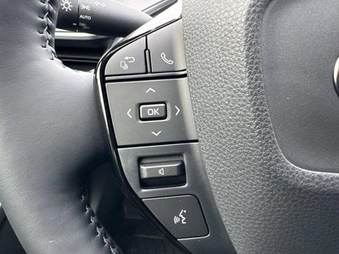 New 2026 Toyota Prius FWD image 26