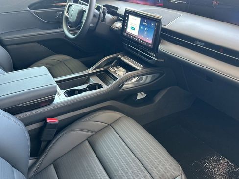 New 2026 Lincoln Nautilus Reserve w/ Jet Appearance Package AWD/4WD image 15