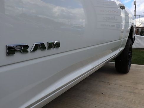 Used 2025 RAM 2500 Laramie image 10