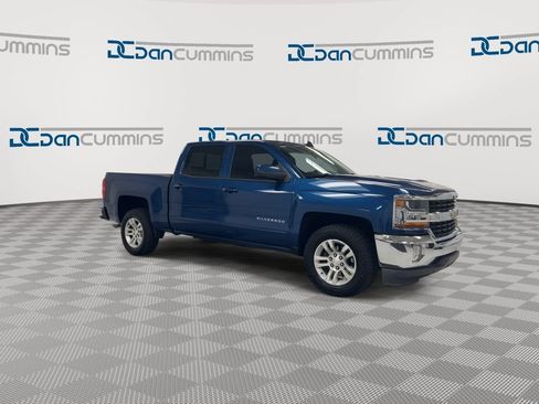Used 2018 Chevrolet Silverado 1500 LT w/ All Star Edition RWD image 2