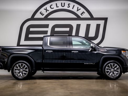 Used 2025 GMC Sierra 1500 Denali w/ Denali Reserve Package AWD/4WD image 8