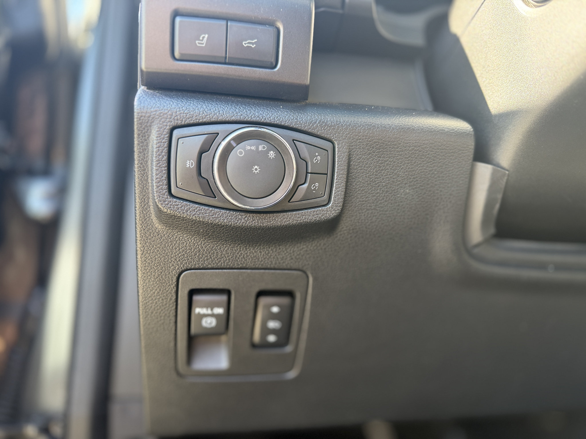 Used 2021 Ford Expedition Max Limited RWD image 40