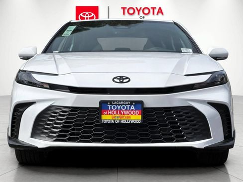 New 2026 Toyota Camry SE FWD image 8