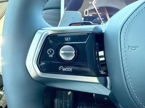 New 2026 BMW 750e xDrive image 37