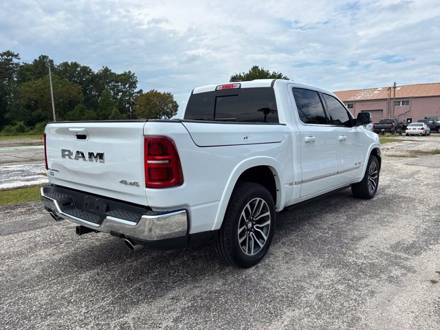 Used 2025 RAM 1500 Limited AWD/4WD image 3