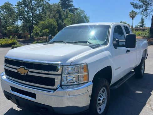 Used 2013 Chevrolet Silverado 2500 W/T AWD/4WD image 1