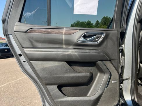 Used 2021 Chevrolet Tahoe LT AWD/4WD image 15