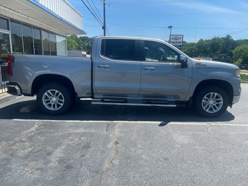 New 2026 Chevrolet Silverado 1500 LT w/ Z71 Off-Road Package AWD/4WD image 8