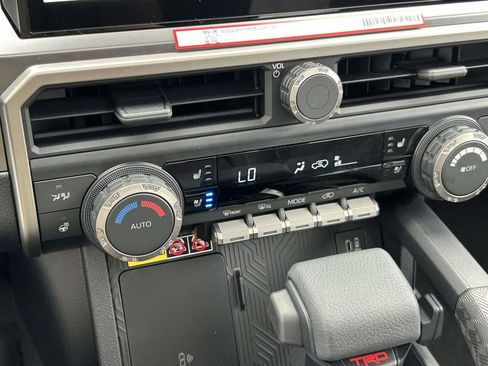 New 2026 Toyota 4Runner TRD Off-Road Premium AWD/4WD image 28