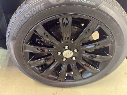 Used 2015 Lincoln MKX AWD w/ Equipment Group 102A image 33