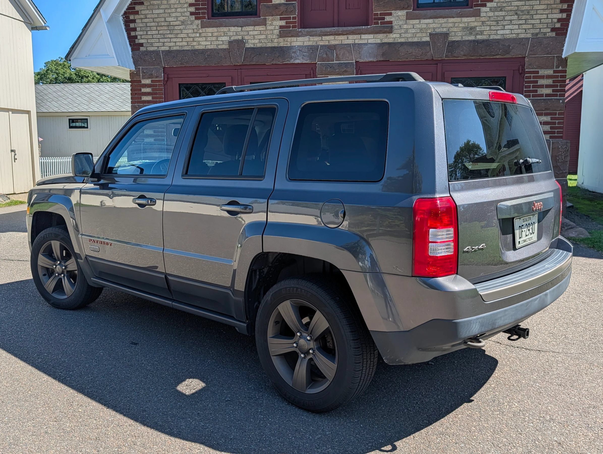 Used 2016 Jeep Patriot 75th Anniversary w/ Power Value Group AWD/4WD image 2