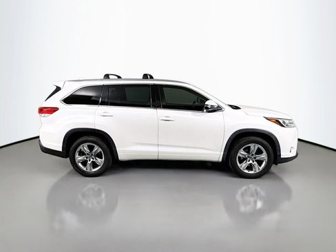 Used 2018 Toyota Highlander Limited image 4