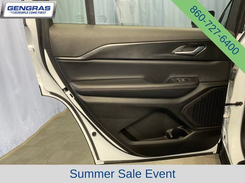 Used 2023 Jeep Grand Cherokee L Laredo AWD/4WD image 27