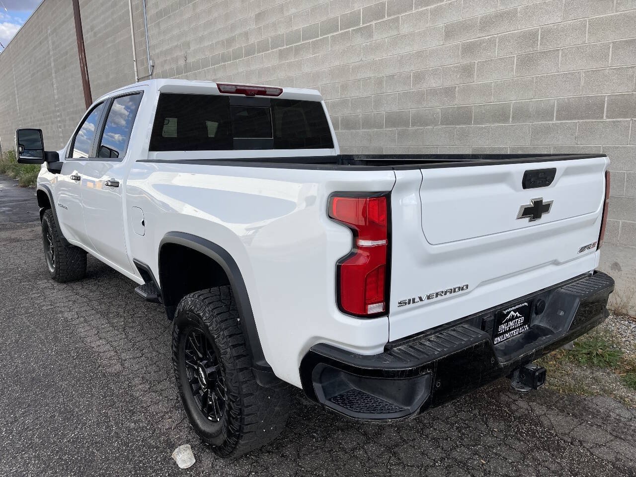 Used 2026 Chevrolet Silverado 2500 ZR2 AWD/4WD image 10