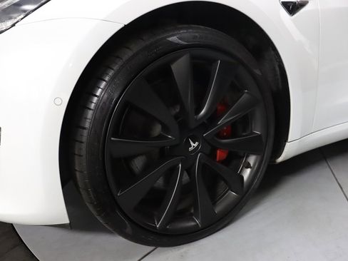 Used 2020 Tesla Model 3 Performance image 15
