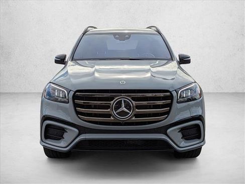 Certified 2024 Mercedes-Benz GLS 580 4MATIC image 2