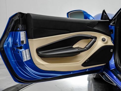 Used 2023 Ferrari F8 Tributo RWD image 97