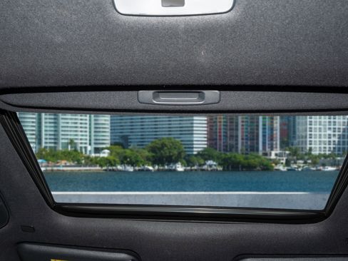 Used 2025 Toyota Corolla SE w/ SE Premium Package image 19