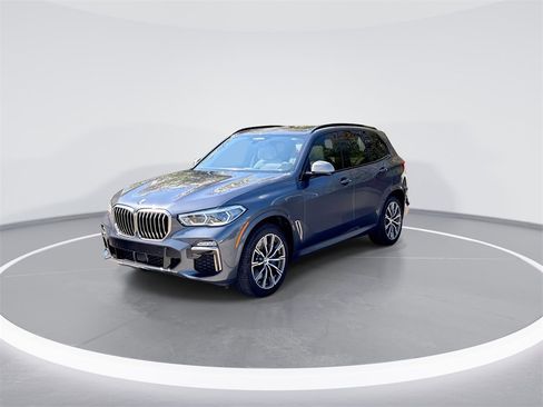 Used 2021 BMW X5 M50i w/ Executive Package image 3