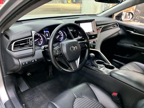 Used 2023 Toyota Camry SE FWD image 16