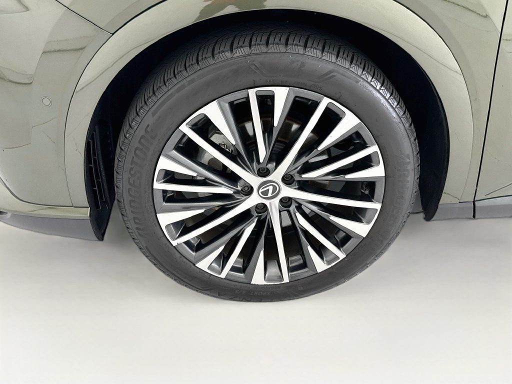 Used 2024 Lexus RX 350 Premium Plus w/ Convenience Package FWD image 28