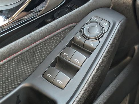 Certified 2024 Chevrolet Traverse RS image 23