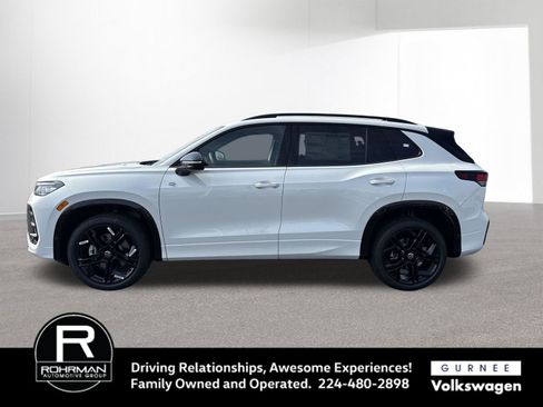 New 2026 Volkswagen Tiguan SE R-Line AWD/4WD image 5