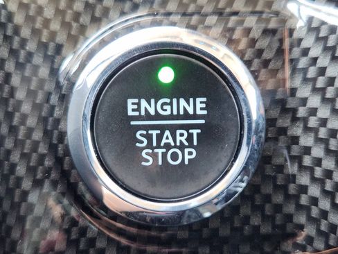 Used 2021 Ford F150 Lariat w/ Equipment Group 502A High AWD/4WD image 21