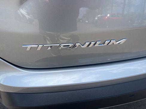 Used 2023 Ford Edge Titanium AWD/4WD image 32