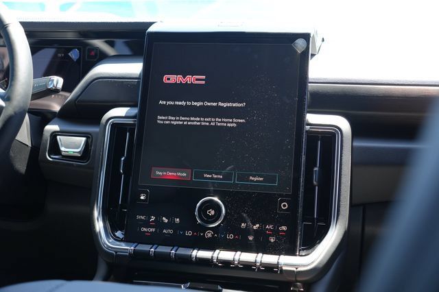 New 2026 GMC Yukon Denali AWD/4WD image 16