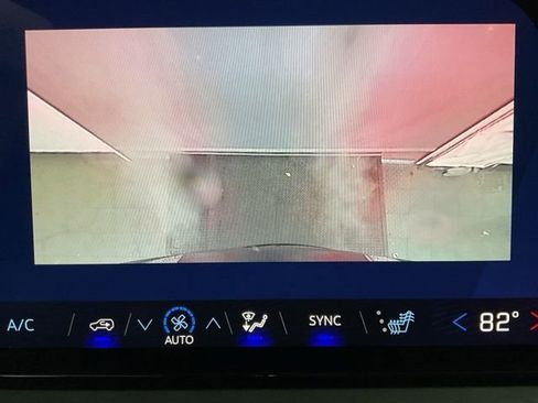 New 2026 Chevrolet Traverse LT image 17