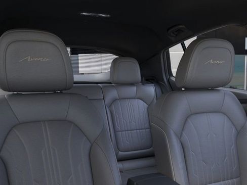 New 2026 Buick Envista Avenir image 24