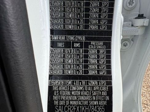 Used 2019 Land Rover Discovery Sport HSE image 38