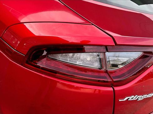 Used 2019 Kia Stinger Premium image 27