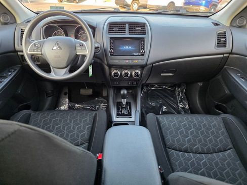 Used 2025 Mitsubishi Outlander Sport ES AWD/4WD image 16