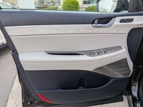 Used 2023 Hyundai Palisade Calligraphy image 14