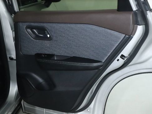 Certified 2023 Nissan Rogue SV AWD/4WD image 31