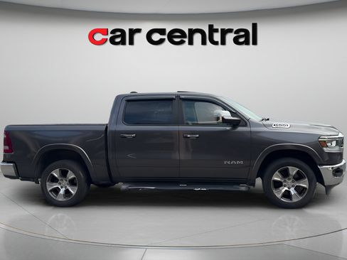 Used 2020 RAM 1500 Laramie AWD/4WD image 6