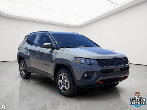 Certified 2022 Jeep Compass Trailhawk w/ Trailhawk Convenience Group AWD/4WD image 8