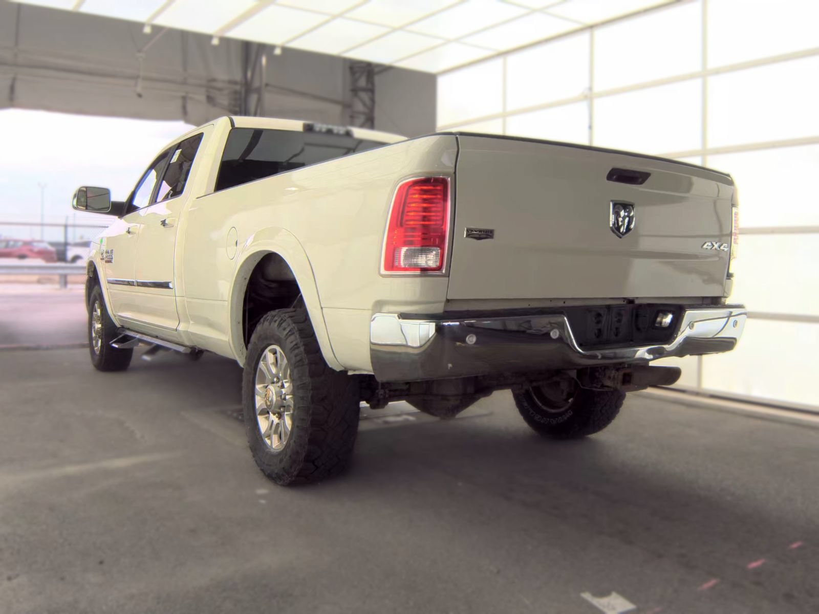 Used 2018 RAM 2500 Laramie AWD/4WD image 6