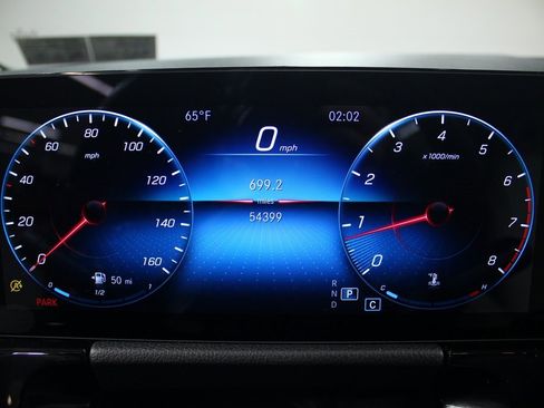 Used 2022 Mercedes-Benz GLA 250 4MATIC image 19