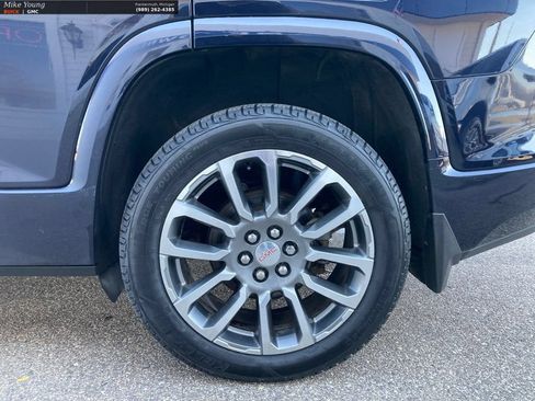 Used 2021 GMC Acadia Denali w/ GMC Pro Grade Package AWD/4WD image 9
