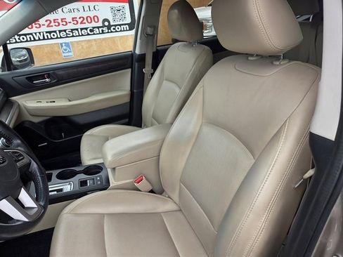 Used 2015 Subaru Outback 2.5i Limited AWD/4WD image 5