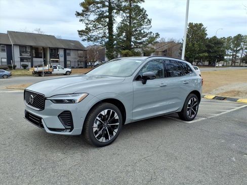 New 2026 Volvo XC60 B5 Plus w/ Protection Package Premier image 9