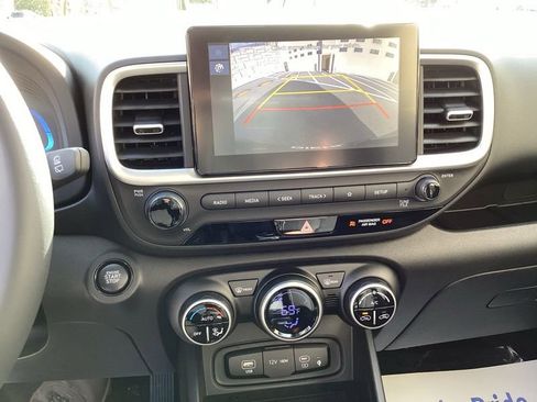 New 2026 Hyundai Venue SEL image 28