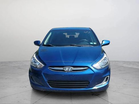 Used 2017 Hyundai Accent SE image 2