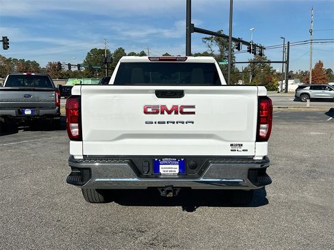 Used 2025 GMC Sierra 1500 SLE image 15