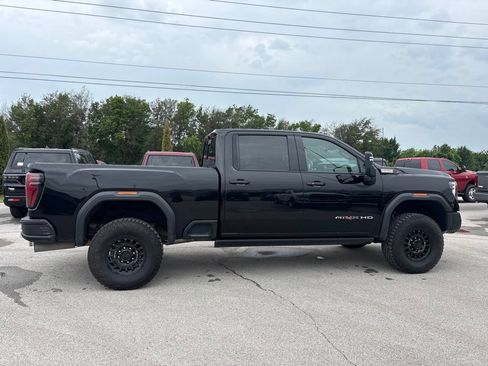 Used 2024 GMC Sierra 2500 AT4X w/ AT4X AEV Edition AWD/4WD image 5