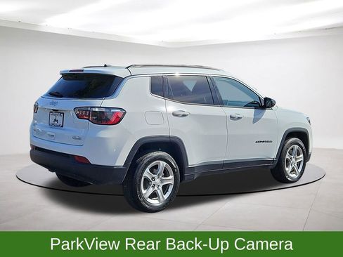 Used 2024 Jeep Compass Latitude AWD/4WD image 7