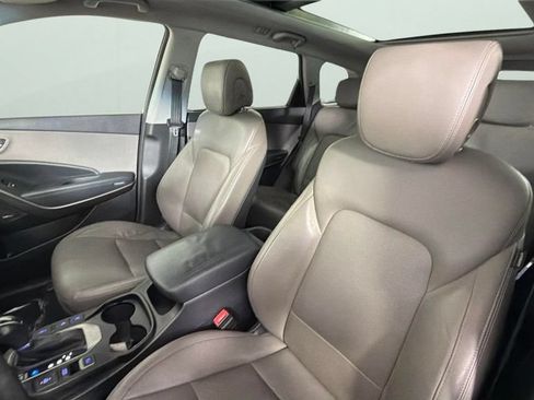 Used 2017 Hyundai Santa Fe Limited FWD image 23